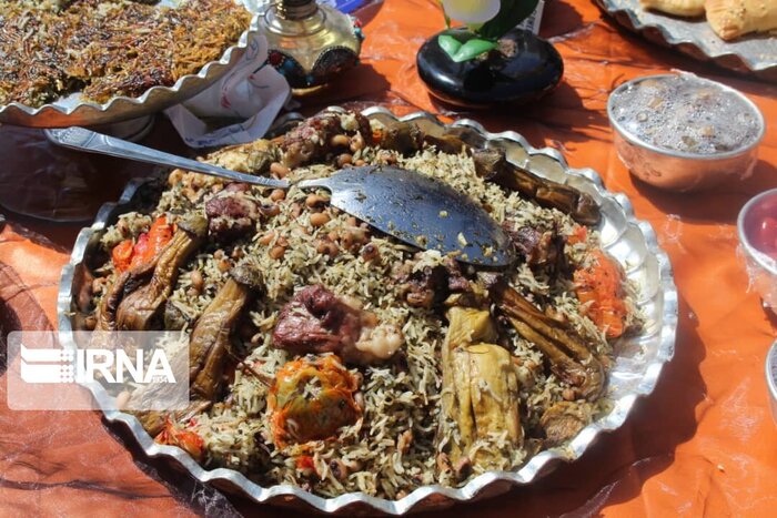 سفره سمنانیها با غذاهای رنگارنگ میزبان مسافران نوروزی 2