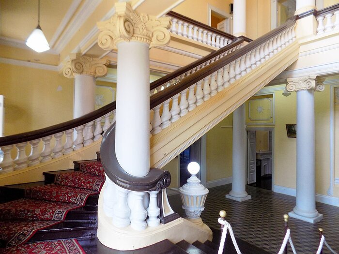 زخم کاخ موزه انزلی از خطاهای ریز مرمت غیراصولی