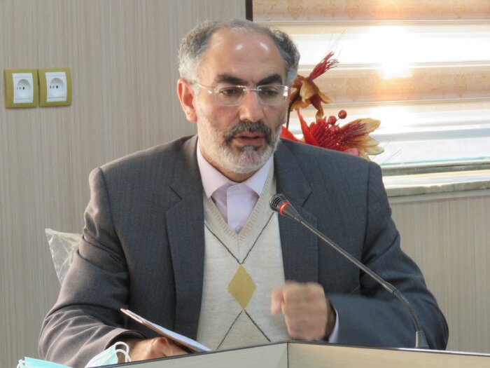 دانشآموزان نباید به علت مشکلات اقتصادی از تحصیل بازبمانند