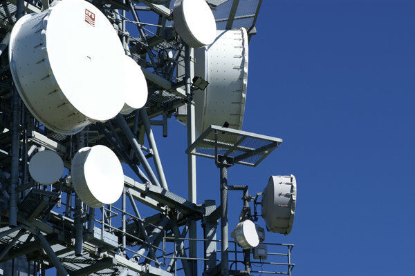 ۲ میلیون و ۱۵۰ هزار سیم‌کارت تلفن اپراتور اول در لرستان وجود دارد