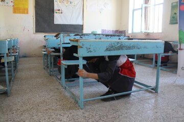 مانور زلزله و ایمنی در مدارس بندرگناوه