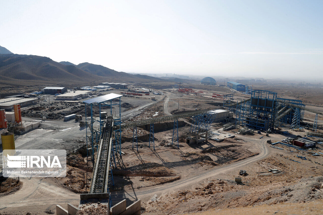 صنایع آلاینده و پر مصرف در اصفهان توسعه نمییابد صنایع آلاینده و پر مصرف در اصفهان توسعه نمییابد