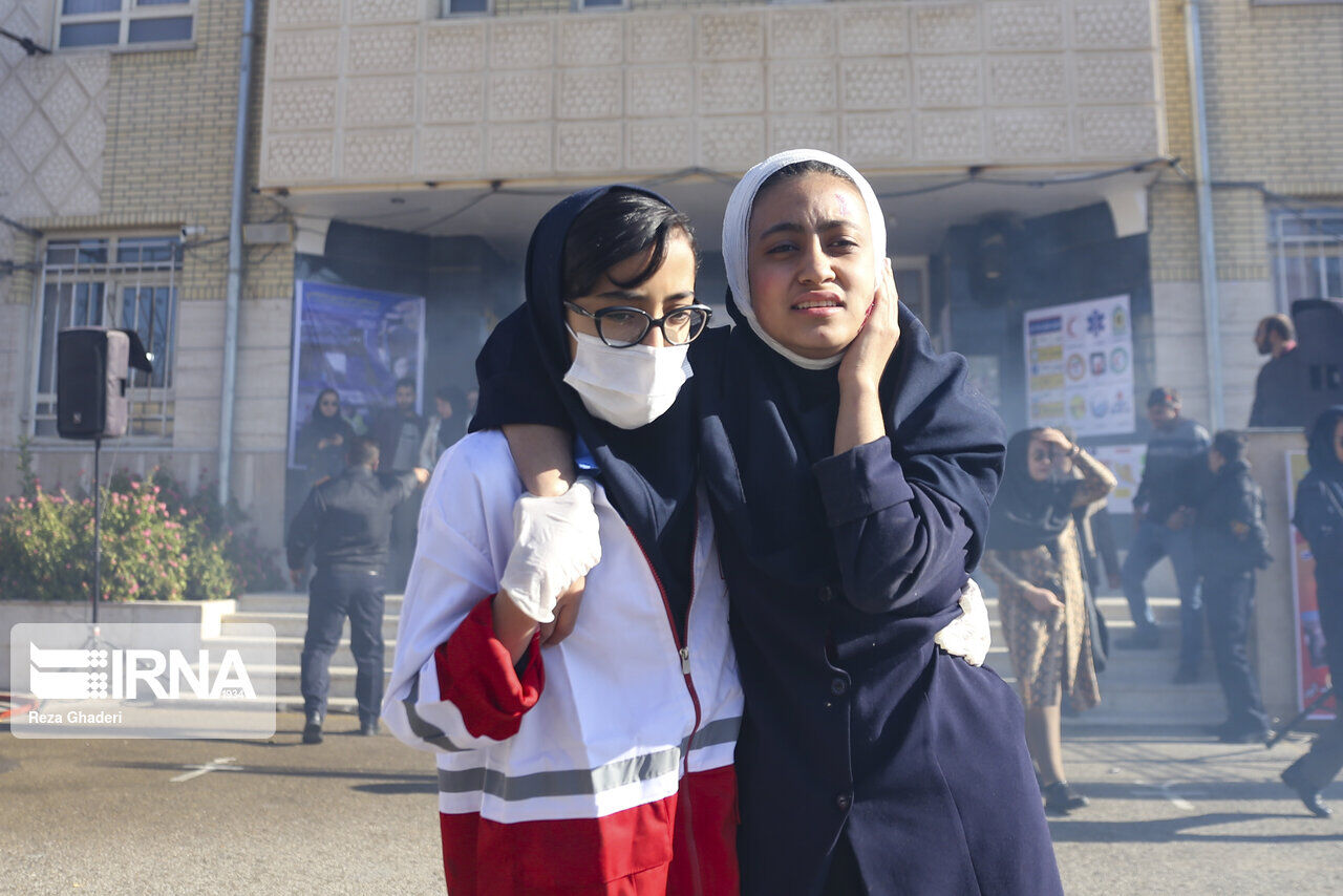 دانشآموزان گلستان آماده مقابله با بلایای طبیعی احتمالی هستند دانشآموزان گلستان آماده مقابله با بلایای طبیعی احتمالی هستند