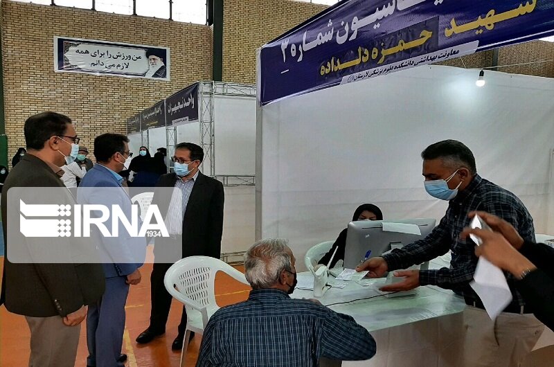 مردم سه شهرستان جنوب فارس ۳۰۵ هزار دُز واکسن کرونا دریافت کردند مردم سه شهرستان جنوب فارس ۳۰۵ هزار دُز واکسن کرونا دریافت کردند