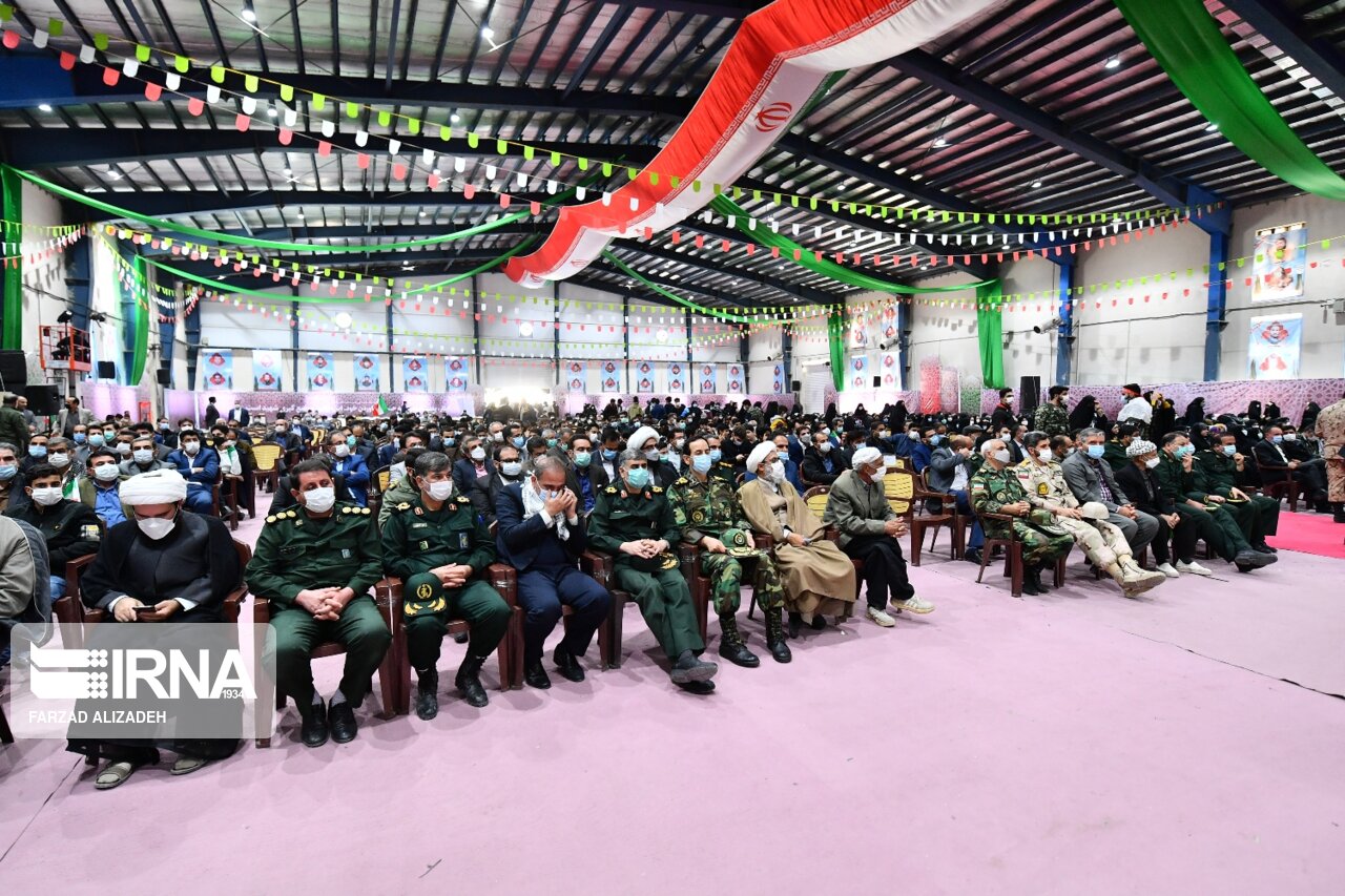 سازش با دشمن استعمارگر خواری و ذلت را در پی دارد سازش با دشمن استعمارگر خواری و ذلت را در پی دارد