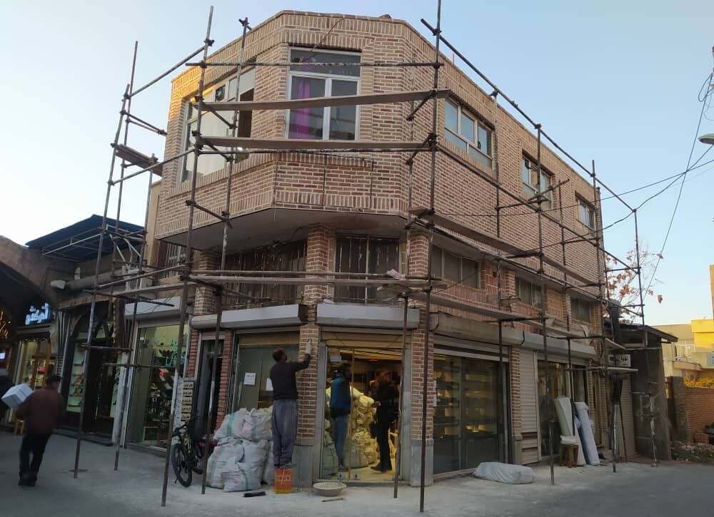 نمای ساختمان‌ها در حرمخانه بازار جهانی تبریز همگون‌سازی می‌شود