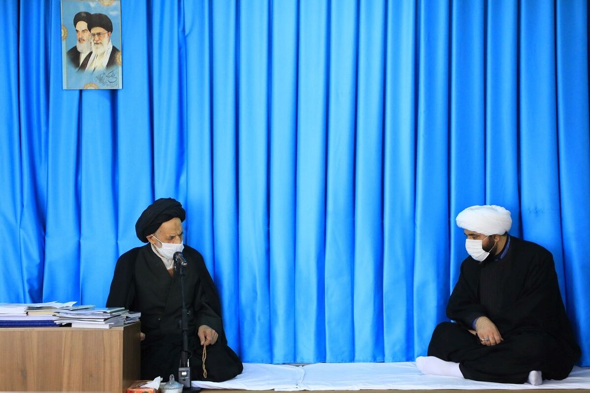 امام جمعه بیرجند: مساجد را باید مردم اداره کنند امام جمعه بیرجند: مساجد را باید مردم اداره کنند