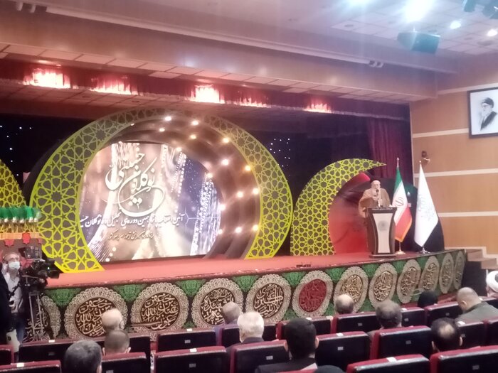 حسینی: فرزندان خود را باید با شخصیتهایی همچون آیتالله مدرس آشنا کنیم 2