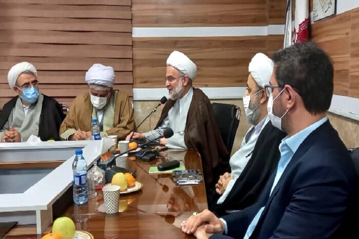 سلطه استکباری درصدد مصادره خط و زبان ملتها به نفع خود است