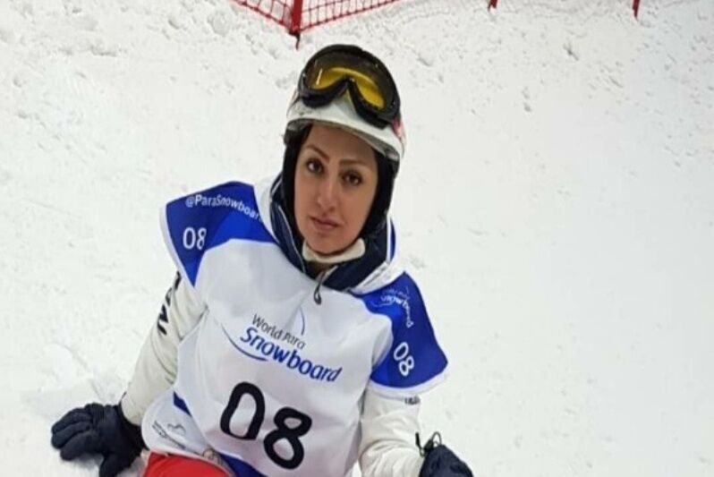 La practicante iraní de snowboard, cuarta en la Copa de Europa