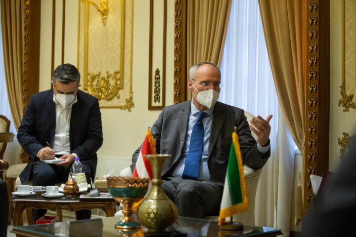 دیدار سفیر اتریش در ایران با استاندار اصفهان