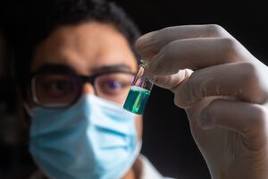 ساخت واکسن کرونای بدون آب و قابل نگهداری در دمای اتاق ساخت واکسن کرونای بدون آب و قابل نگهداری در دمای اتاق