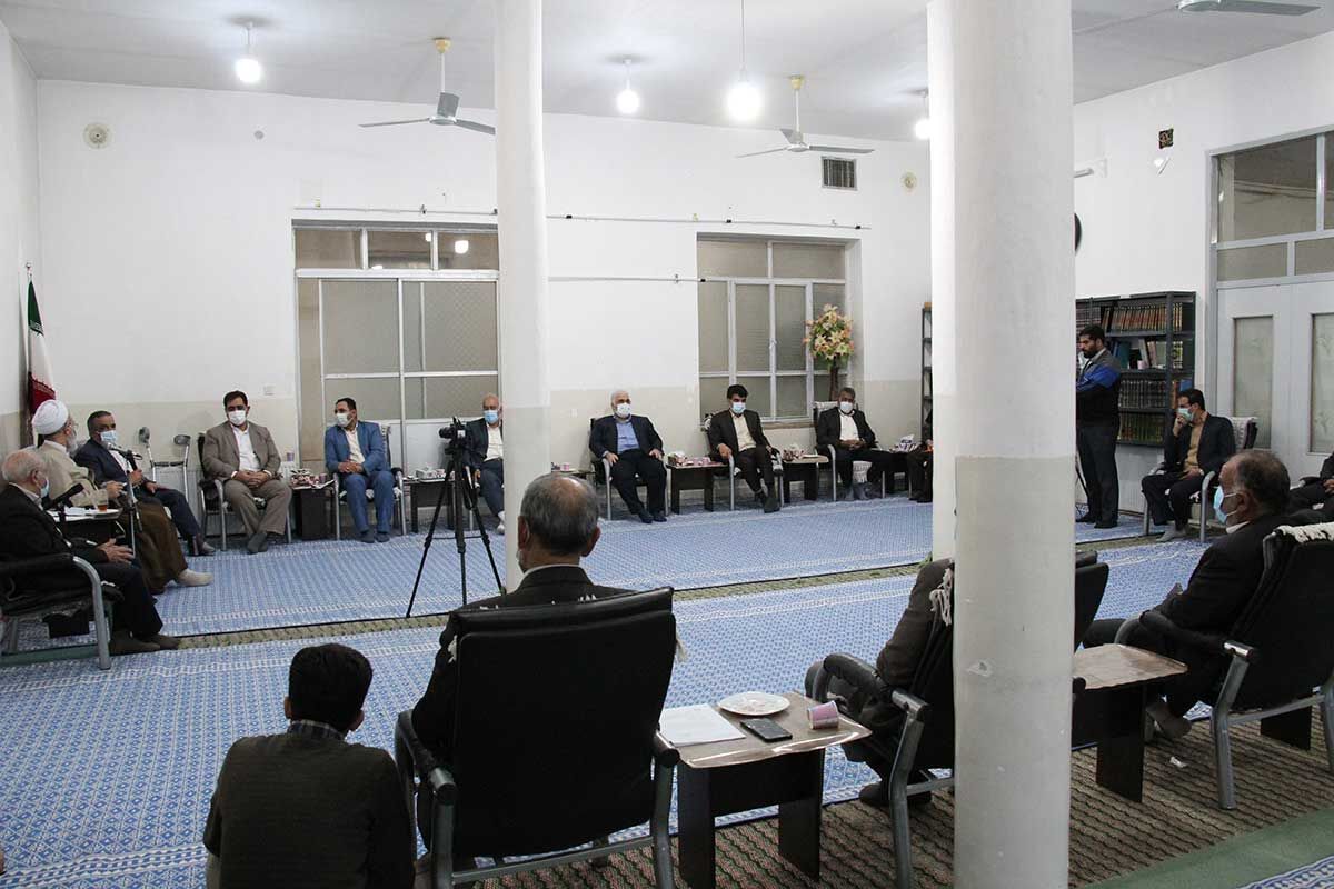 امام جمعه میبد:موسسه های خیری از موازی کاری پرهیز کنند