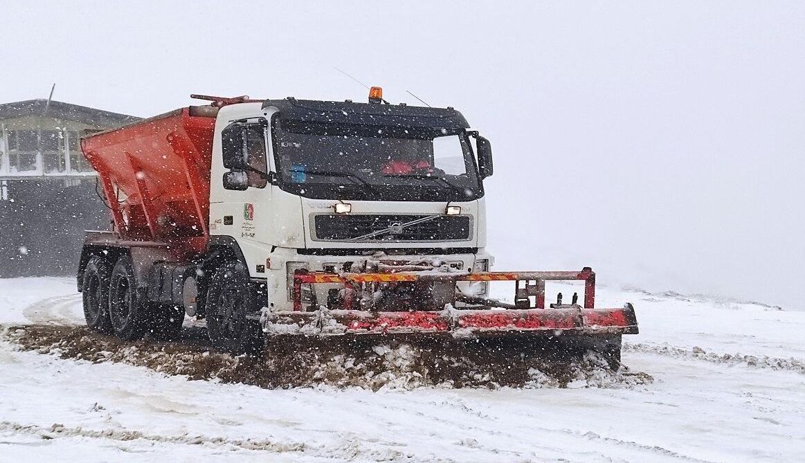 ۱۲۷ کیلومتر جاده خراسان شمالی برف روبی شد ۱۲۷ کیلومتر جاده خراسان شمالی برف روبی شد
