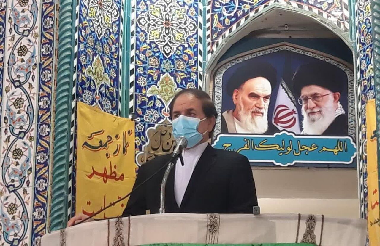 نوش‌آبادی: مجلس حامی و ناظری دلسوز برای دولت است
