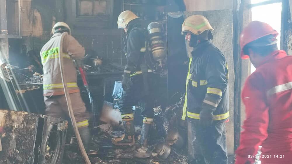 آتش سوزی واحد مسکونی در آبادان چهار مصدوم برجا گذاشت