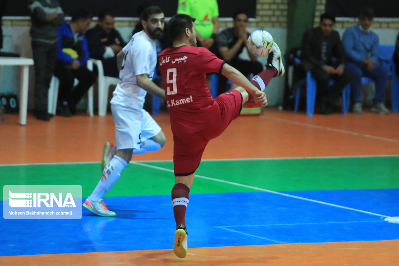 مِس از شکست گیتیپسند استفاده نکرد/ پیروزی ارزشمند مقاومت برابر صدرنشین لیگ برتر فوتسال مِس از شکست گیتیپسند استفاده نکرد/ پیروزی ارزشمند مقاومت برابر صدرنشین لیگ برتر فوتسال