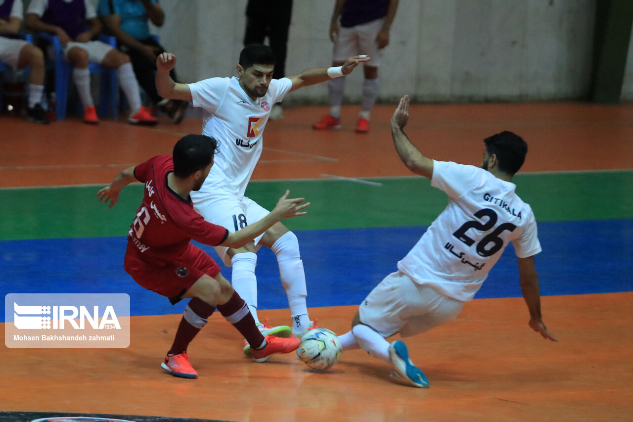 برتری مدعیان لیگ برتر فوتسال در روز رسیدن گیتیپسند به عدد ۱۰۰  برتری مدعیان لیگ برتر فوتسال در روز رسیدن گیتیپسند به عدد ۱۰۰