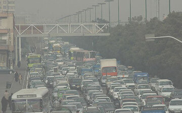 چمران: رفع آلودگی هوا در گرو افزایش ناوگان حمل و نقل عمومی است