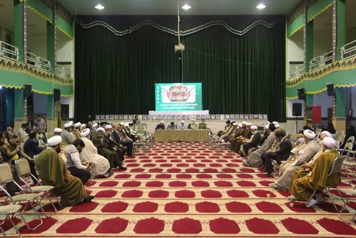 مردم یزد بزرگداشت آیت‌الله مصباح یزدی و سردار دلها را برگزار می‌کنند 