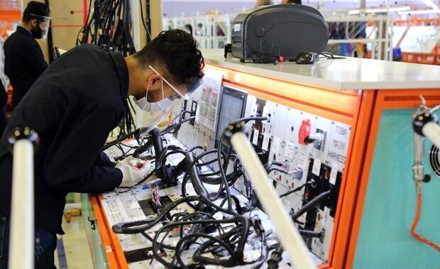 نخبگان و کارشناسان درباره عملکرد ۱۰۰ روزه دولت سیزدهم چه میگویند؟