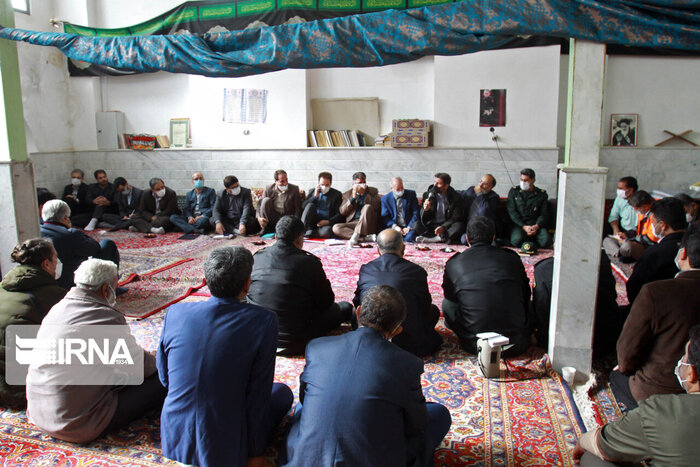 روستای محصور درقلعه "نیزار قم" انتظار حمایت، از مسئولان دارد