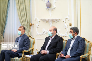 Cumhurbaşkanı Reisi'nin BAE Ulusal Güvenlik Danışmanı ve Suriye Dışişleri Bakanı ile görüşmesinden kareler