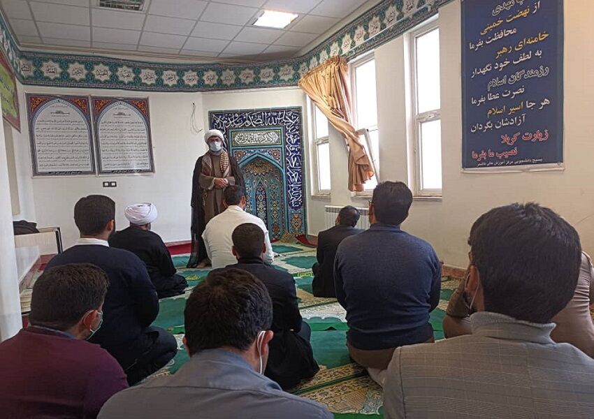 امام جمعه کاشمر: باید روحیه استکبارستیزی را در نسل جوان تقویت کرد