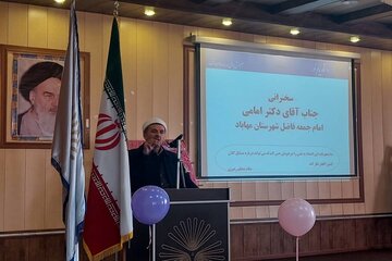 امام جمعه مهاباد: دانشجویان باید زبان گویای جامعه باشند