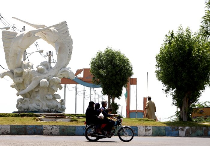 لحظهشماری صیادان اسکله کُنارک برای حل مشکلات ۱۷ ساله