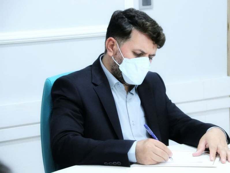 استاندار یزد: دانشجویان فرهیختگان  عرصه های علمی و آموزشی هستند