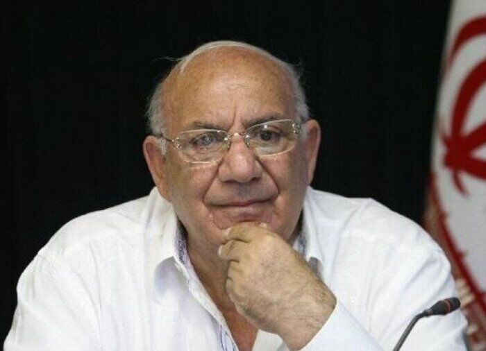 مهاجرانی: استقلال از مجیدی حمایت کند/ باخت در دربی ترس دارد