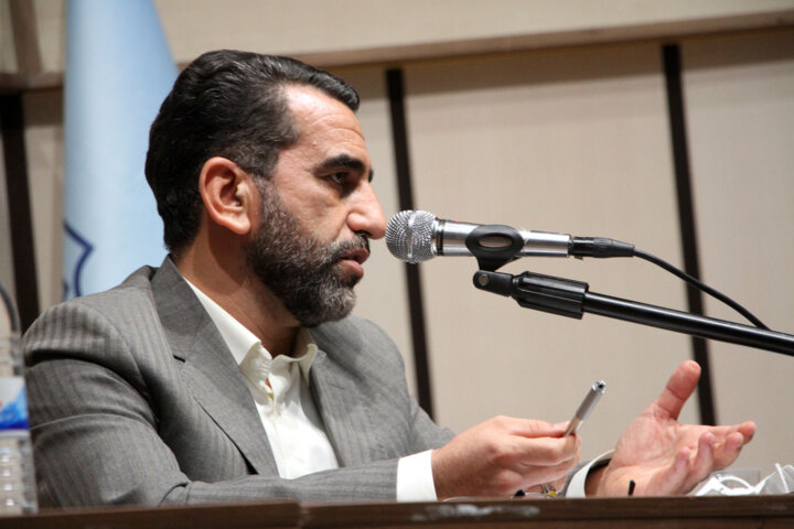استاندار یزد: دانشجویان مطالبه گری و عدالتخواهی را دنبال کنند
