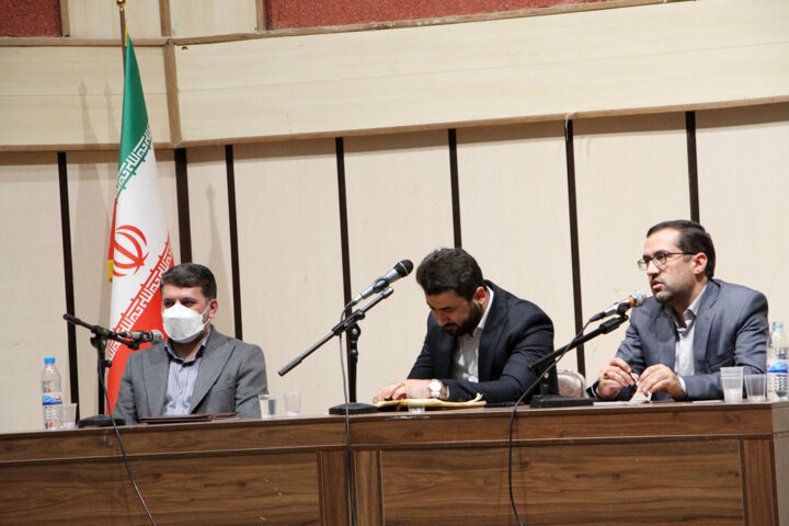 استاندار یزد: دانشجویان مطالبه گری و عدالتخواهی را دنبال کنند