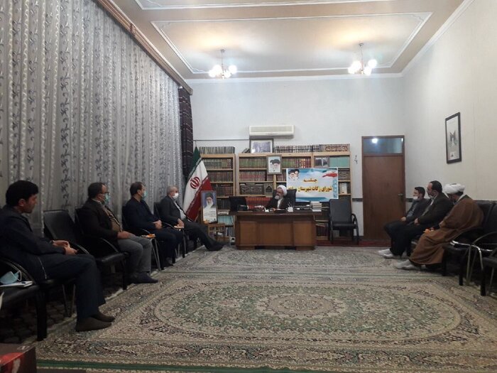 امام جمعه مراغه بر فرهنگسازی در زمینه زکات تاکید کرد