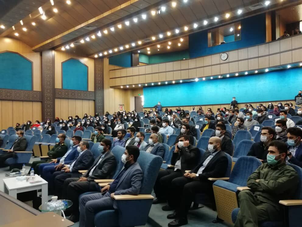 معاون سپاه فجر فارس: دانشگاه‌ها به سمت مطلوب انقلاب اسلامی حرکت کنند