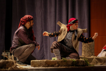 رقابت ۱۷ گروه نمایشی در جشنواره تئاتر منطقه‌ای غرب کشور در کرمانشاه