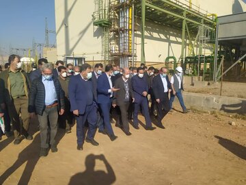 بازدید وزیر نیرو از نیروگاه سیکل ترکیبی خرمآباد 3