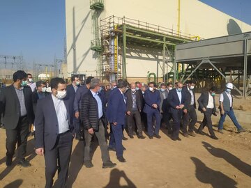 بازدید وزیر نیرو از نیروگاه سیکل ترکیبی خرمآباد 4