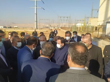 بازدید وزیر نیرو از نیروگاه سیکل ترکیبی خرمآباد 14