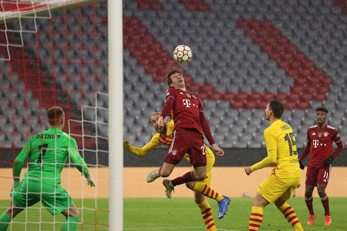 صدرنشینی گلگهر با قلعهنویی در روز آشتیکنان استقلالیها