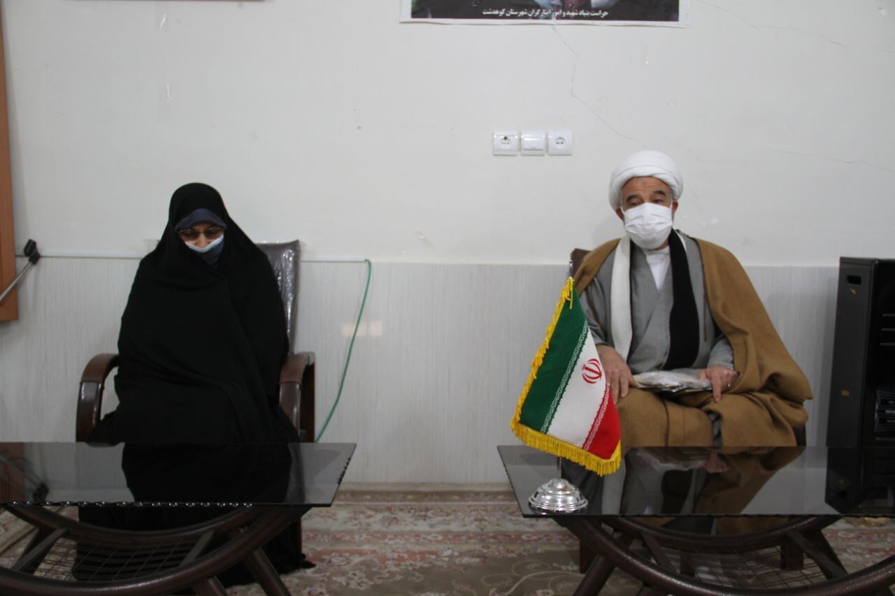 امامجمعه: حل مشکلات بانوان کوهدشت مورد توجه قرار گیرد