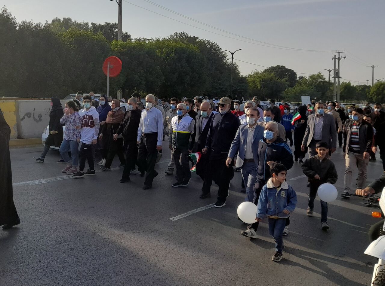 برگزاری همایش پیاده روی به مناسبت روز پرستار در اهواز