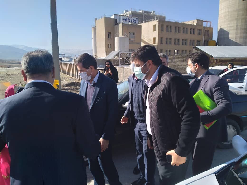 بازدیدمعاون مناطق محروم معاوناول رییسجمهور ازچندطرح عمرانی الیگودرز