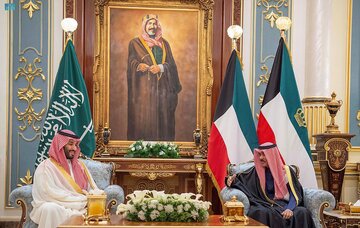 موضع گیری مداخله جویانه عربستان و کویت در قبال لبنان