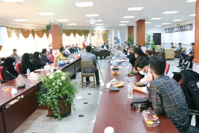 مطالبه دانشجویان بابل برای حل معضل زباله انجلیسی