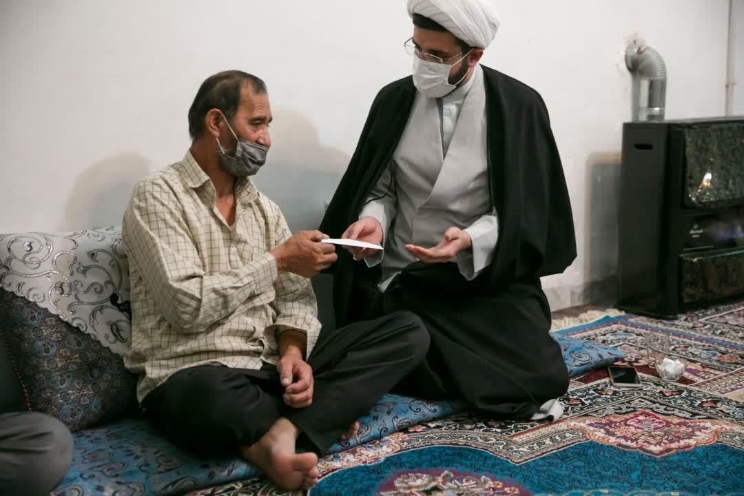  خانواده‌ ۶ شهید مدافع حرم در یزد تجلیل شدند