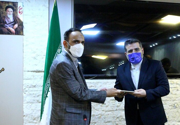 معاونت مطبوعاتی؛ تدوین سند تبلیغات، پیگیری ارز ۴۲۰۰ تومانی برای کاغذ