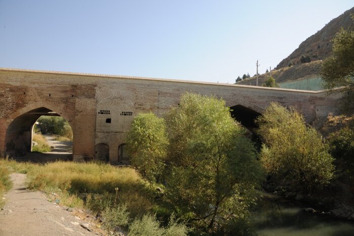 لحظه شماری رودخانه برای بلعیدن  دختر کرج