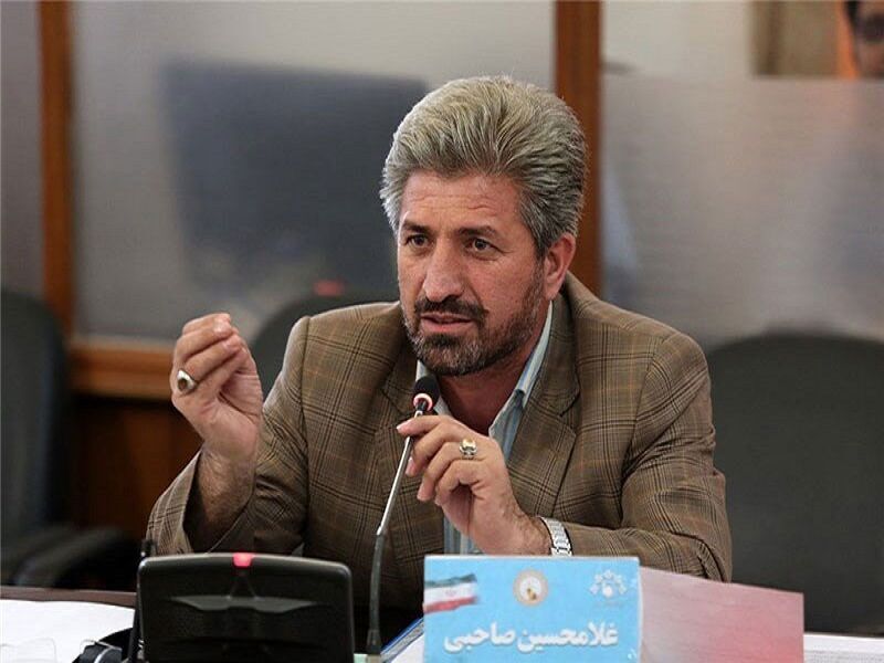 عضو شورا: شهردار مشهد در گزینش مدیران از بدنه شهرداری غفلت نکند